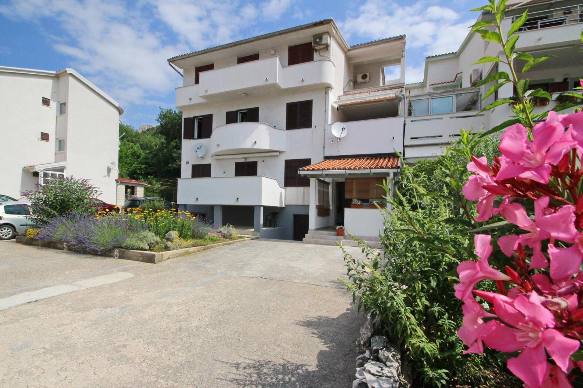 Apartments Karamarko 巴斯卡 外观 照片